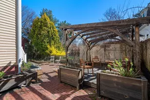 61 Crescent St, Cambridge, MA 02138 - Photo 22