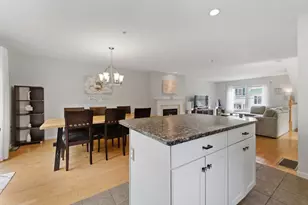 35 Collins St, Danvers, MA 01923 - Photo 8