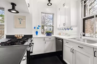 6 Mercer Circle, Cambridge, MA 02138 - Photo 10