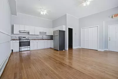 632 Fall River Ave, Seekonk, MA 02771 - Photo 2