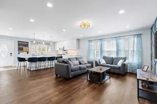 87 Alpine Pl, Franklin, MA 02038 - Photo 12