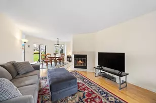 8 Baldwin Ln, Amherst, MA 01002 - Photo 14