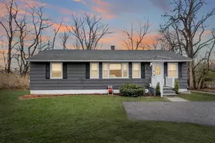 184 Fitchburg Rd, Townsend, MA 01469 - Photo 1