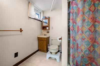 7 Walsh, Holbrook, MA 02343 - Photo 18