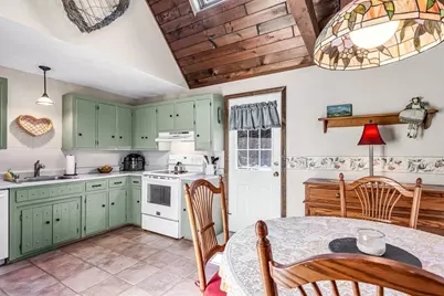 105 Shoreline Dr, Ware, MA 01082 - Photo 8