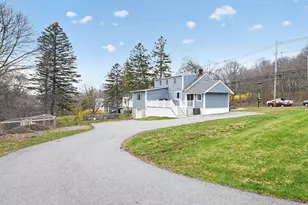 29 Elliott St, Danvers, MA 01923 - Photo 2