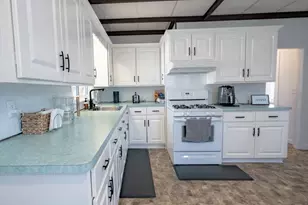 10 Guild Rd, Saugus, MA 01906 - Photo 12
