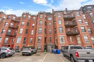 19 Bay State Rd, Boston, MA 02215 - Photo 26