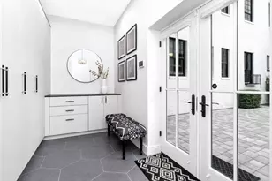 102 St Botolph St, Boston, MA 02115 - Photo 30