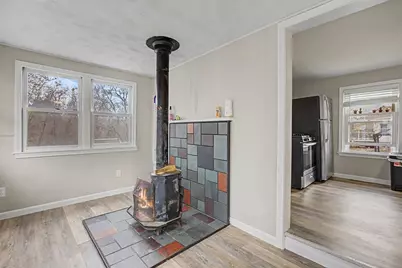 16 Marjorie St, Methuen, MA 01844 - Photo 8