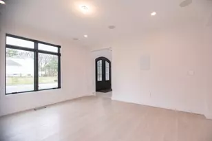 12 Gianna Dr, Saugus, MA 01906 - Photo 12