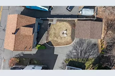 36 Stone St, Beverly, MA 01915 - Photo 6