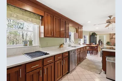 90 Blue Ridge Rd, North Andover, MA 01845 - Photo 6