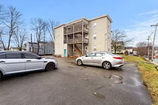 45 Laurel St, Leominster, MA 01453 - Photo 14