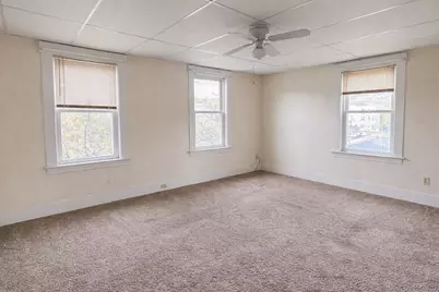 45 Laurel St, Leominster, MA 01453 - Photo 10