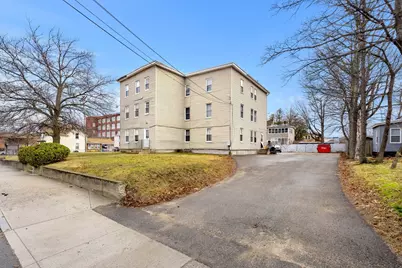 45 Laurel St, Leominster, MA 01453 - Photo 2