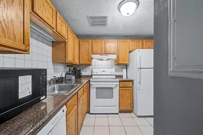 35 Longworth Avenue #12, Brockton, MA 02301 - Photo 8