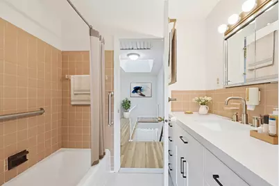 563 Norfolk Street, Holliston, MA 01746 - Photo 34