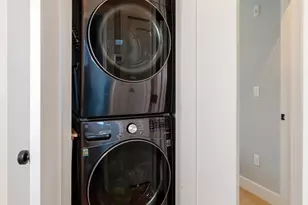 111 Beacon St, Somerville, MA 02143 - Photo 16