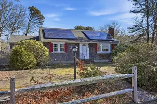130 Silverleaf Ln, Yarmouth, MA 02673 - Photo 2
