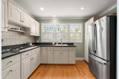 21 Pine Street #4, Manchester by the Sea, MA 01944 - Photo 10