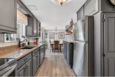 3 Western Ave, Wakefield, MA 01880 - Photo 6