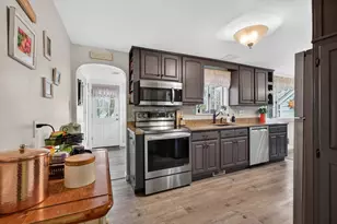 3 Western Ave, Wakefield, MA 01880 - Photo 4