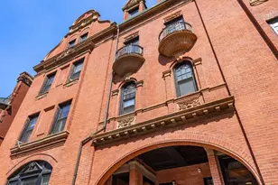 8 Fairfield St, Boston, MA 02116 - Photo 4