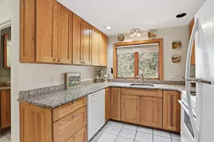 26 Valley Rd, Lynn, MA 01902 - Photo 2