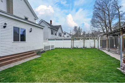 15 Manning, Marlborough, MA 01752 - Photo 2