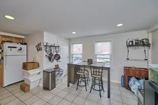 15-17 Peaceable St, Boston, MA 02135 - Photo 8