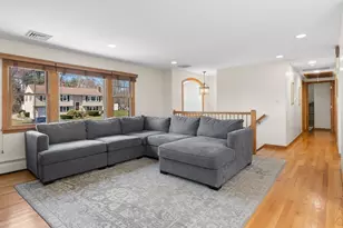 19 Elizabeth Ln, Newburyport, MA 01950 - Photo 4