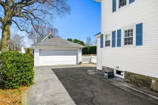 36 Richardson Ave, North Andover, MA 01845 - Photo 2