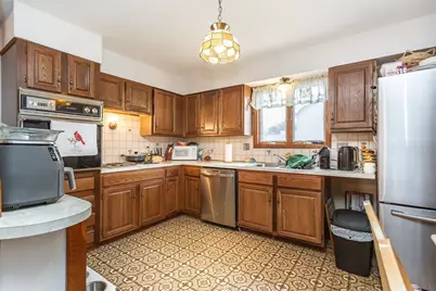 278 W McCabe St, Dartmouth, MA 02747 - Photo 4