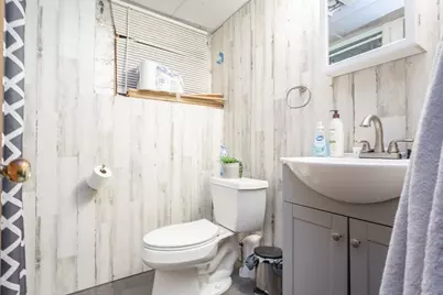 278 W McCabe St, Dartmouth, MA 02747 - Photo 16