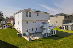 15 Meadow Dr, Lowell, MA 01854 - Photo 36