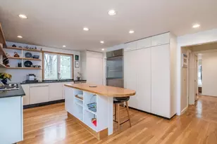 43 Morgan Cir, Amherst, MA 01002 - Photo 14