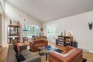 43 Morgan Cir, Amherst, MA 01002 - Photo 12