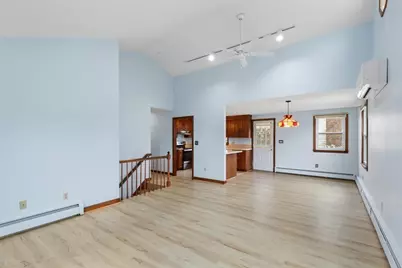 35 Ravenna Avenue, Salem, MA 01970 - Photo 6