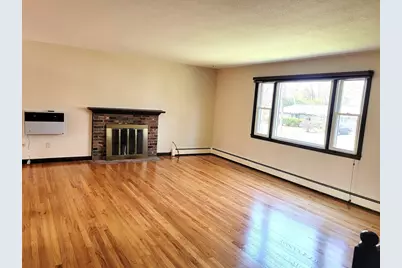 205 Bel Air Dr, Longmeadow, MA 01106 - Photo 2