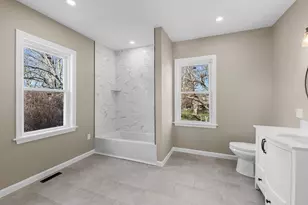 73 Giford Ave, Dartmouth, MA 02747 - Photo 8