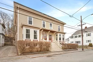 34 Summer St, Gloucester, MA 01930 - Photo 2