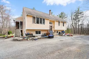 6 Plum Tree Ln, Hubbardston, MA 01452 - Photo 2