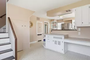 33 Blake Cir, Marlborough, MA 01752 - Photo 8