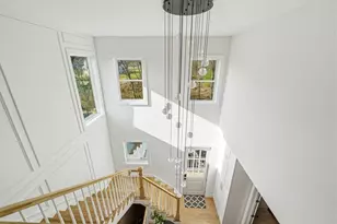 16 Hillside Pk, Melrose, MA 02176 - Photo 6
