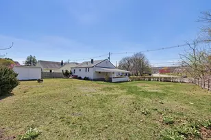 47 Willow St, Woburn, MA 01801 - Photo 28
