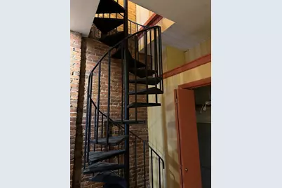 46 Main St #Front, Northampton, MA 01060 - Photo 6