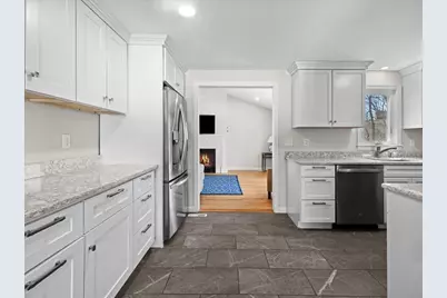 17 Swallow St, Falmouth, MA 02536 - Photo 6