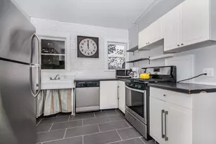 584 Centre St, Boston, MA 01230 - Photo 18