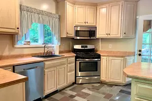 1511 Dunhamtown Brimfield Rd, Brimfield, MA 01010 - Photo 6